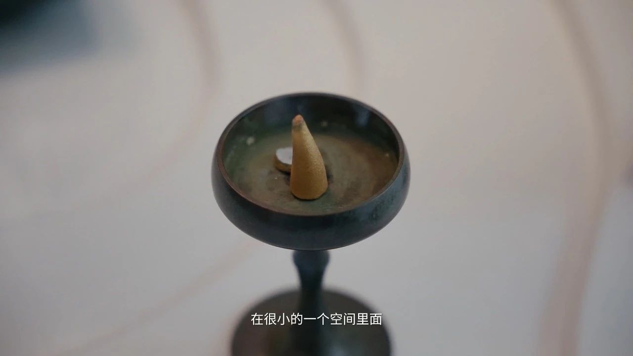 2-2404011F15SA.jpg