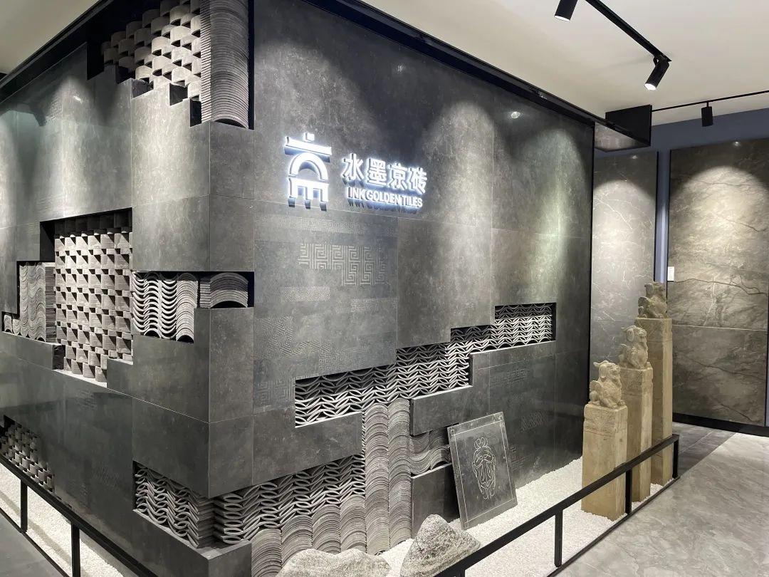 迎四方宾客,来一醉方休。 ——《青岛,有海量》 ▲图源网络 青岛,一个让人上头的城市。红瓦绿树,碧海蓝天,是它的灵魂底色。梁实秋在《忆青岛》里说,青岛是当得上“春有百花秋有月,夏有凉风冬有(图19) 迎四方宾客,来一醉方休。 ——《青岛,有海量》 ▲图源网络 青岛,一个让人上头的城市。红瓦绿树,碧海蓝天,是它的灵魂底色。梁实秋在《忆青岛》里说,青岛是当得上“春有百花秋有月,夏有凉风冬有(图19)