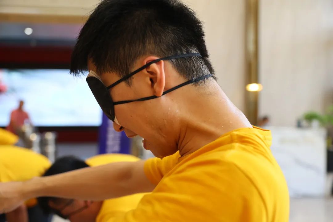 现代大牌 赢领未来 | 鹰牌2086秋季招商启动会圆满召开!(图21) 现代大牌 赢领未来 | 鹰牌2086秋季招商启动会圆满召开!(图21)