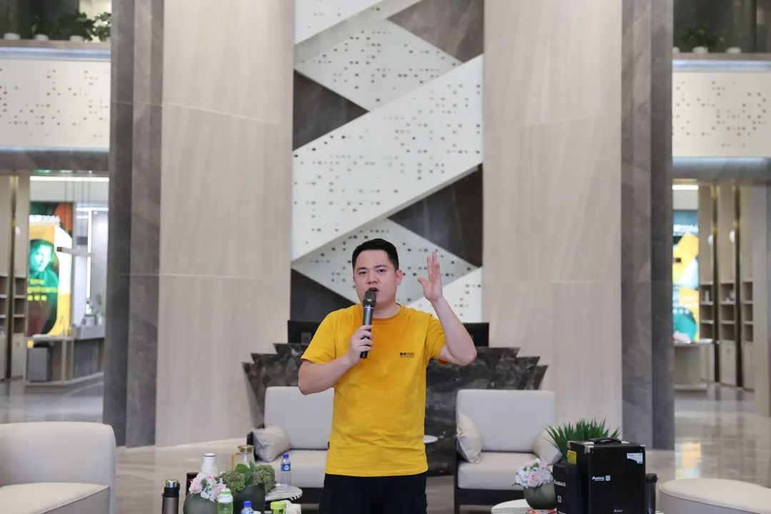 现代大牌 赢领未来 | 鹰牌2086秋季招商启动会圆满召开!(图27) 现代大牌 赢领未来 | 鹰牌2086秋季招商启动会圆满召开!(图27)