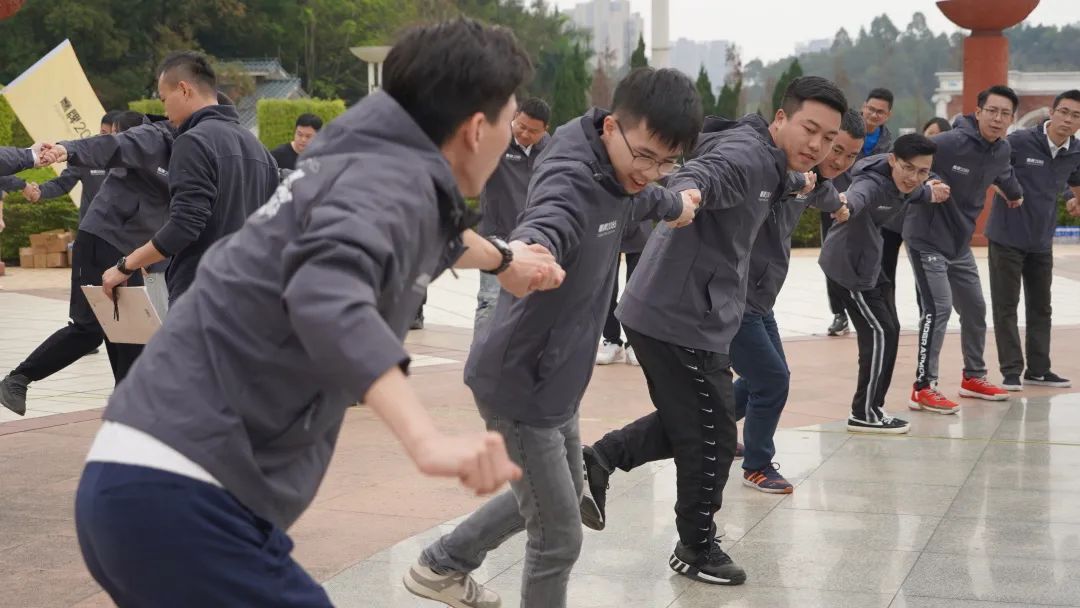 踔厉奋发,聚力前行|鹰牌2086营销中心2023开年拓展暨营销会议圆满结束!(图13) 踔厉奋发,聚力前行|鹰牌2086营销中心2023开年拓展暨营销会议圆满结束!(图13)