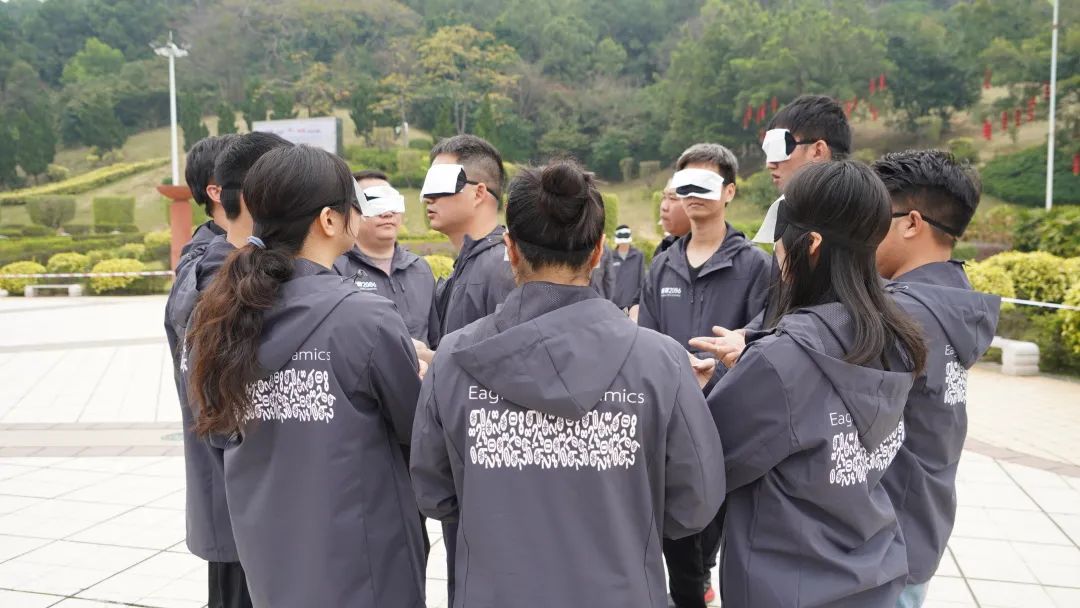 踔厉奋发,聚力前行|鹰牌2086营销中心2023开年拓展暨营销会议圆满结束!(图26) 踔厉奋发,聚力前行|鹰牌2086营销中心2023开年拓展暨营销会议圆满结束!(图26)