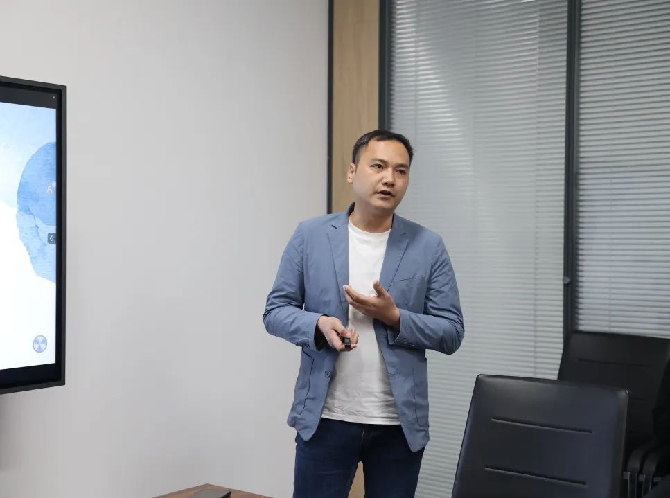 踔厉奋发,聚力前行|鹰牌2086营销中心2023开年拓展暨营销会议圆满结束!(图76) 踔厉奋发,聚力前行|鹰牌2086营销中心2023开年拓展暨营销会议圆满结束!(图76)