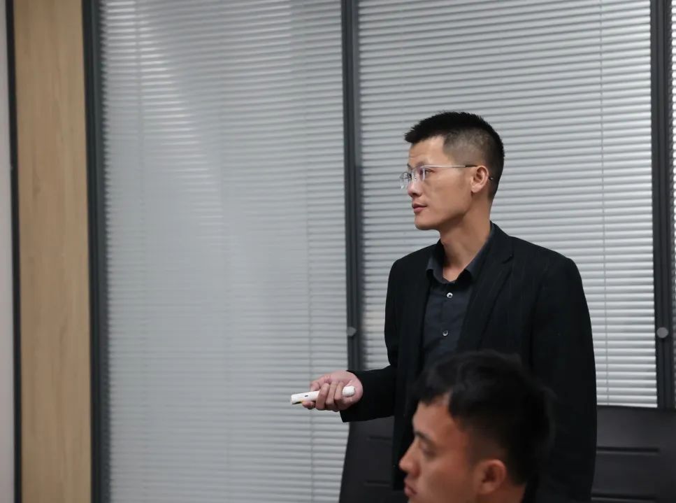 踔厉奋发,聚力前行|鹰牌2086营销中心2023开年拓展暨营销会议圆满结束!(图67) 踔厉奋发,聚力前行|鹰牌2086营销中心2023开年拓展暨营销会议圆满结束!(图67)