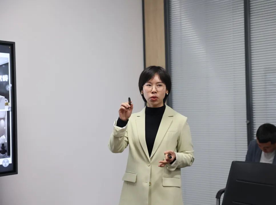 踔厉奋发,聚力前行|鹰牌2086营销中心2023开年拓展暨营销会议圆满结束!(图75) 踔厉奋发,聚力前行|鹰牌2086营销中心2023开年拓展暨营销会议圆满结束!(图75)