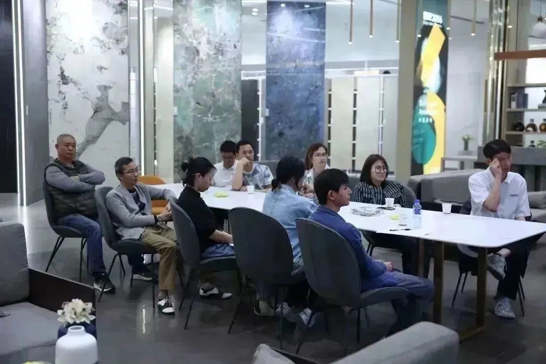 【踔厉奋发，聚力前行】广州团队前往鹰牌2086总部参观学习(图1)