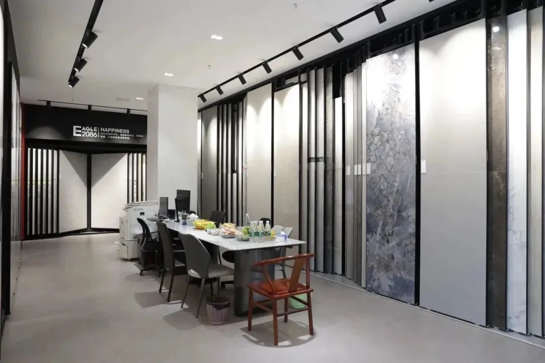 鹰牌集团49周年特别活动|2023华东区经销商战略峰会顺利召开(图60) 图片